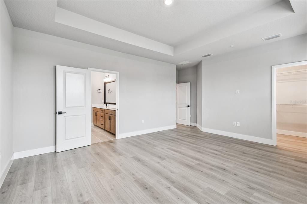 En Venta: $674,990 (3 camas, 3 baños, 2344 Pies cuadrados)