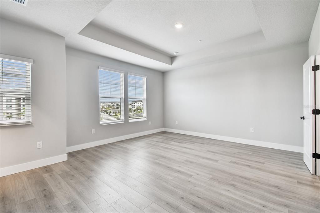 En Venta: $674,990 (3 camas, 3 baños, 2344 Pies cuadrados)