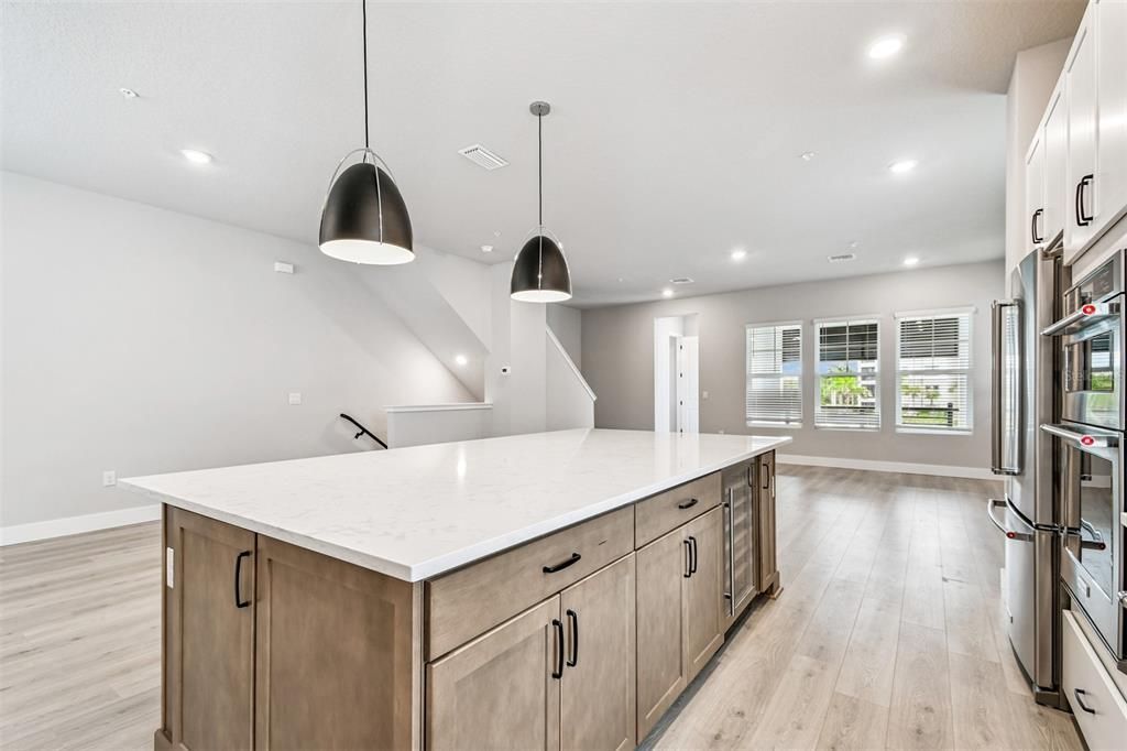En Venta: $674,990 (3 camas, 3 baños, 2344 Pies cuadrados)