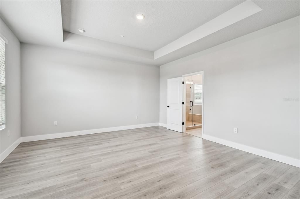 En Venta: $674,990 (3 camas, 3 baños, 2344 Pies cuadrados)