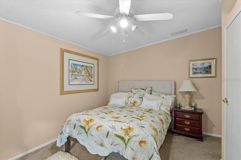 For Sale: $449,000 (3 beds, 2 baths, 1959 Square Feet)
