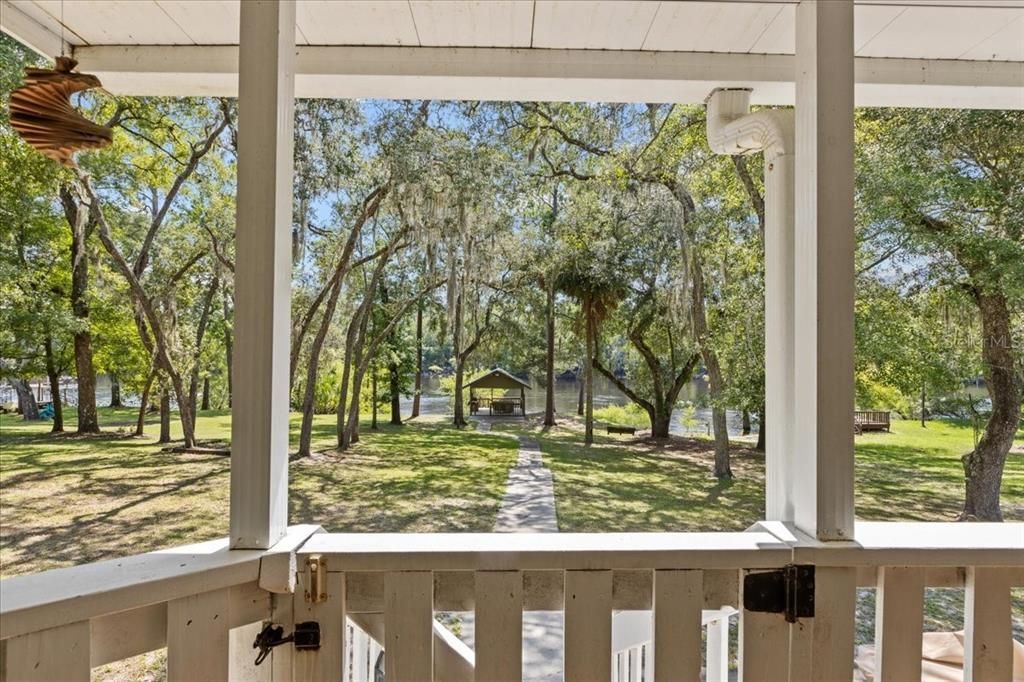 For Sale: $449,000 (3 beds, 2 baths, 1959 Square Feet)