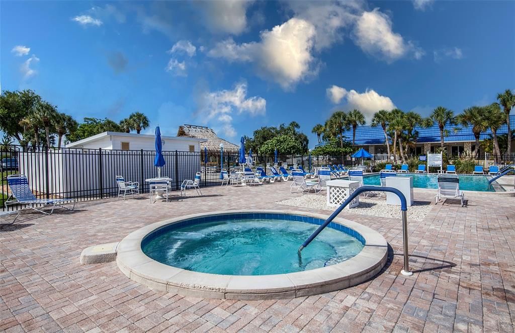 For Sale: $175,000 (2 beds, 2 baths, 1272 Square Feet)