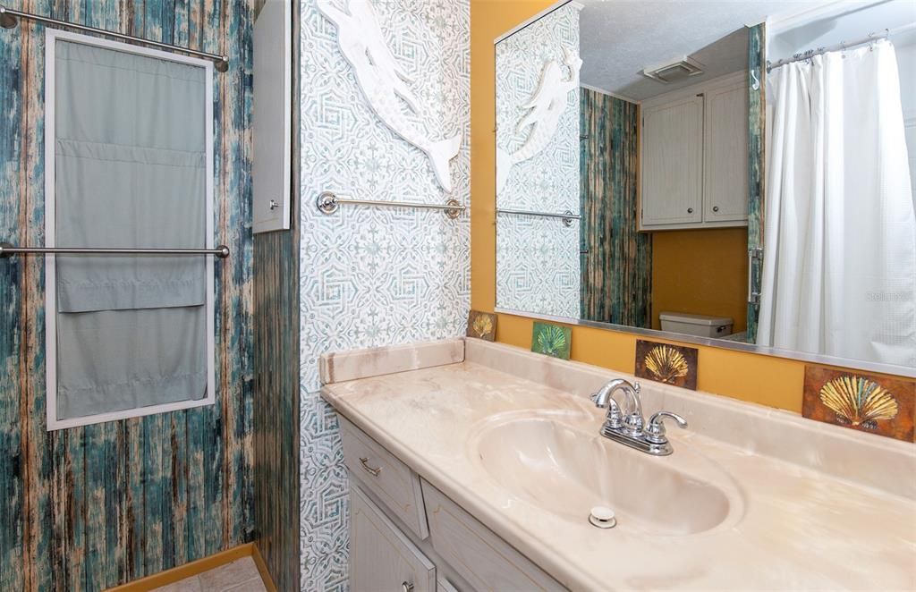 For Sale: $175,000 (2 beds, 2 baths, 1272 Square Feet)