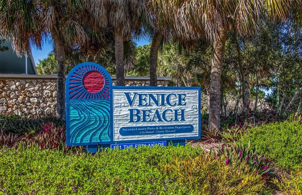 For Sale: $175,000 (2 beds, 2 baths, 1272 Square Feet)