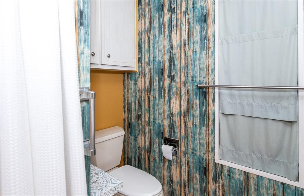 For Sale: $175,000 (2 beds, 2 baths, 1272 Square Feet)