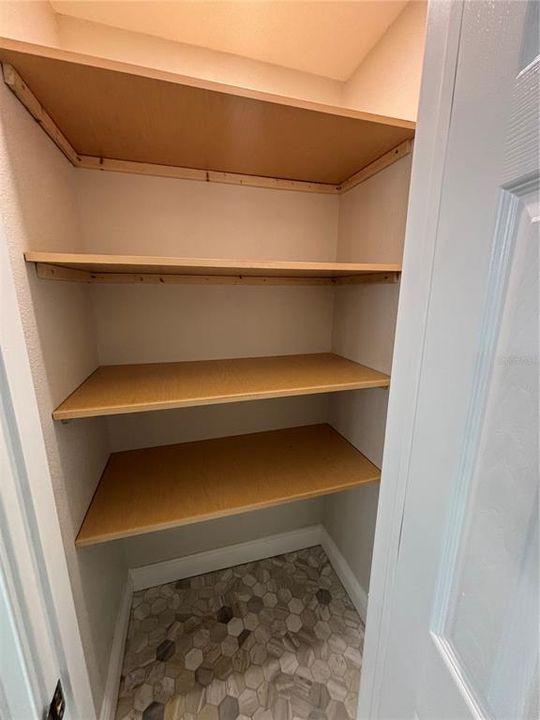 В аренду: $3,500 (2 спален, 2 ванн, 1804 Квадратных фут)