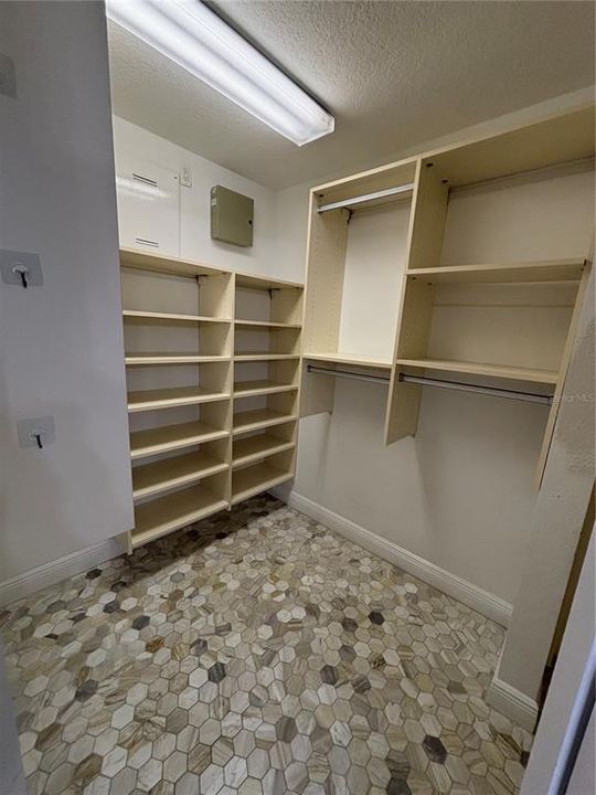 В аренду: $3,500 (2 спален, 2 ванн, 1804 Квадратных фут)