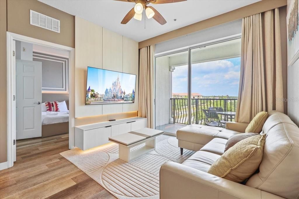 For Sale: $575,000 (3 beds, 2 baths, 1247 Square Feet)