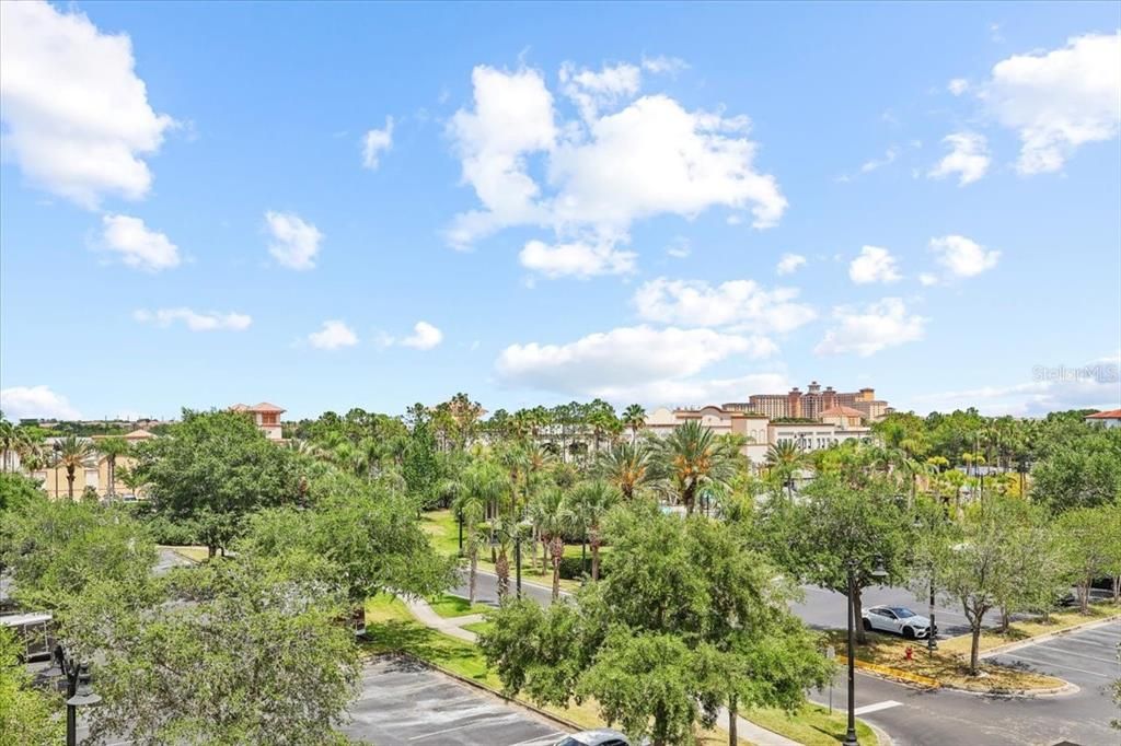 For Sale: $575,000 (3 beds, 2 baths, 1247 Square Feet)