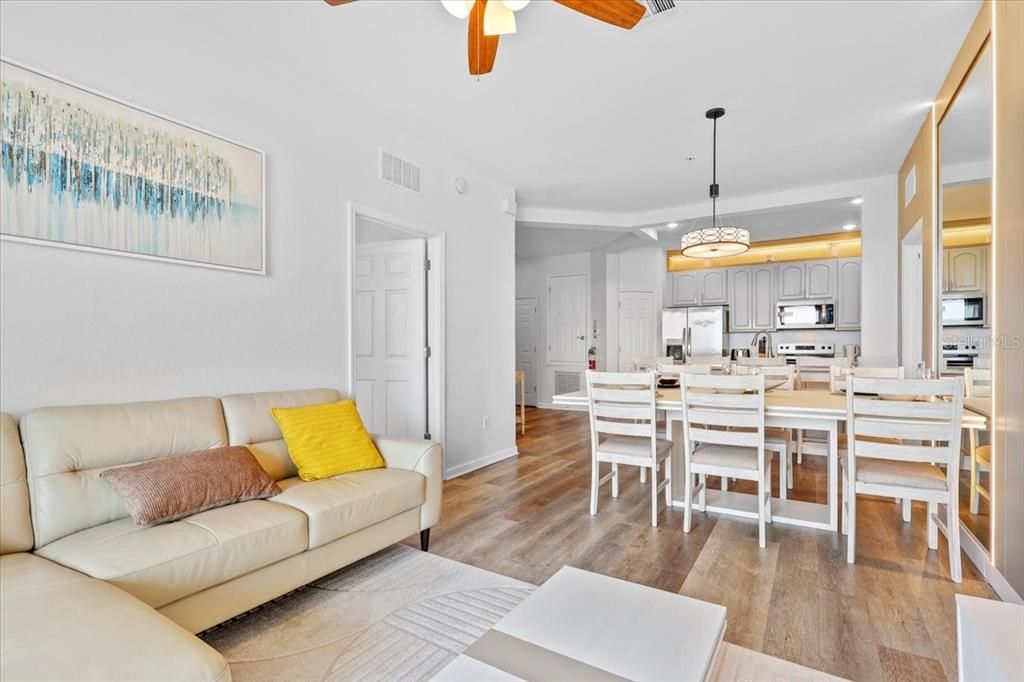 For Sale: $575,000 (3 beds, 2 baths, 1247 Square Feet)