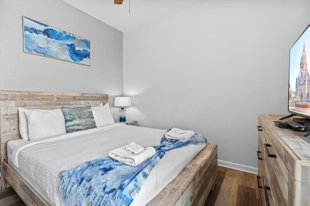 For Sale: $575,000 (3 beds, 2 baths, 1247 Square Feet)