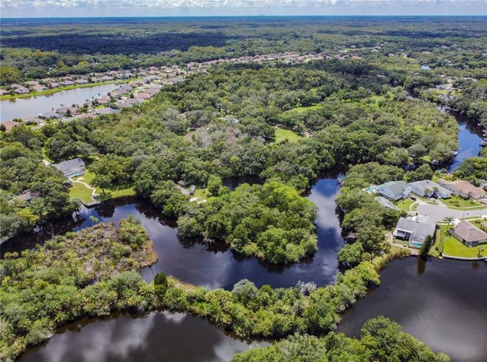 待售: $3,750,000 (6.40 acres)