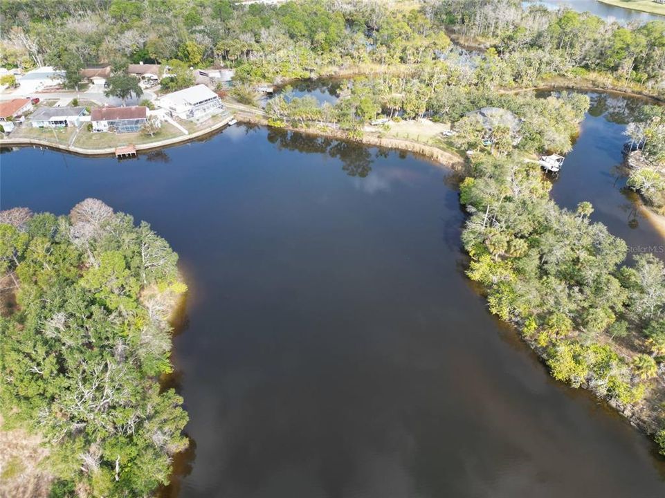 待售: $3,750,000 (6.40 acres)