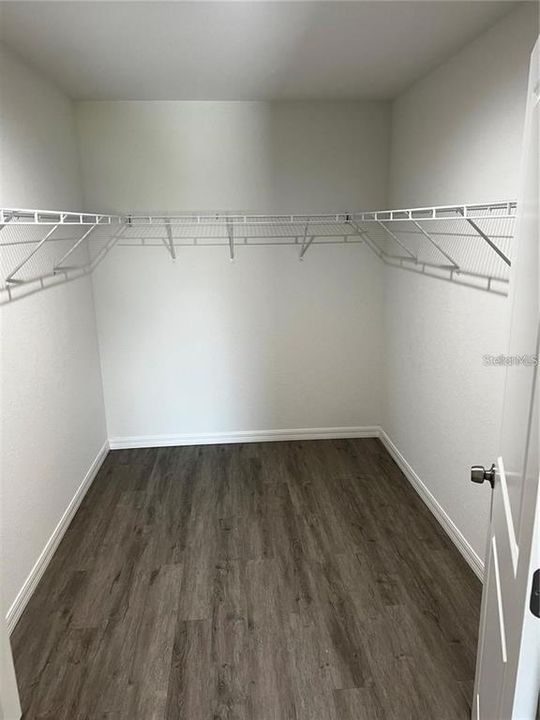 For Sale: $329,000 (3 beds, 2 baths, 1400 Square Feet)