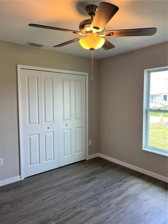 For Sale: $329,000 (3 beds, 2 baths, 1400 Square Feet)