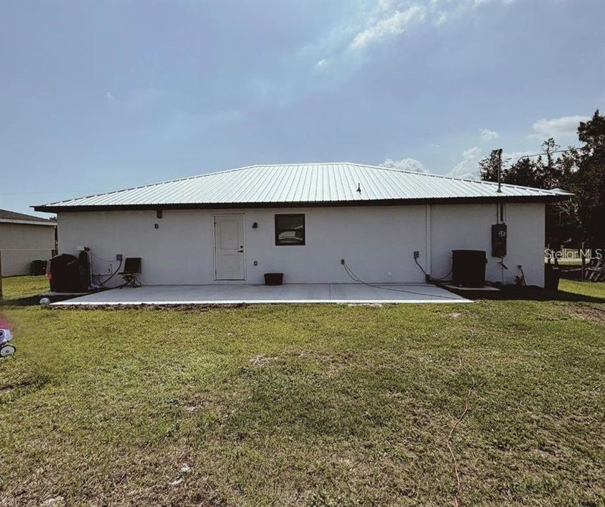 For Sale: $329,000 (3 beds, 2 baths, 1400 Square Feet)