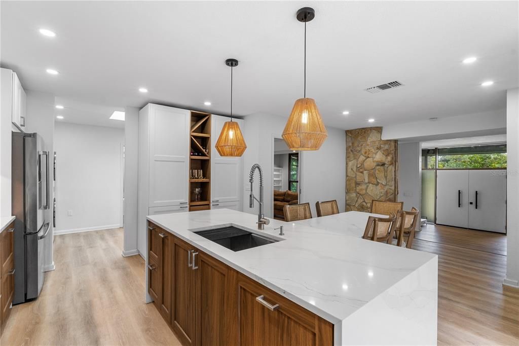 For Rent: $5,975 (3 beds, 2 baths, 2337 Square Feet)
