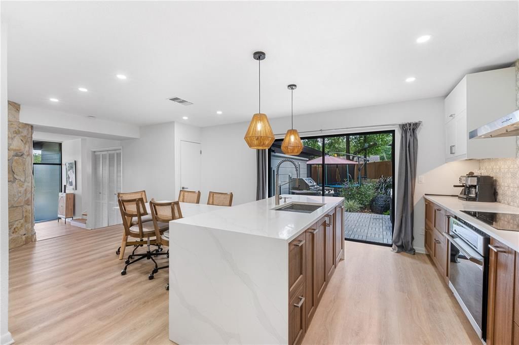For Rent: $5,975 (3 beds, 2 baths, 2337 Square Feet)