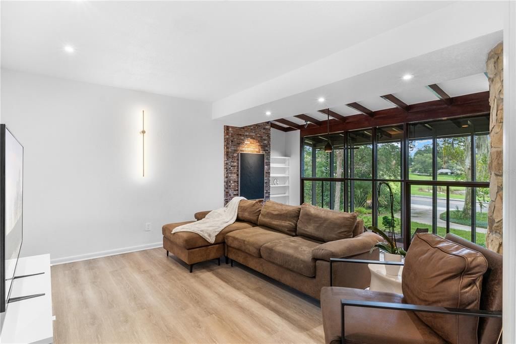 For Rent: $5,975 (3 beds, 2 baths, 2337 Square Feet)