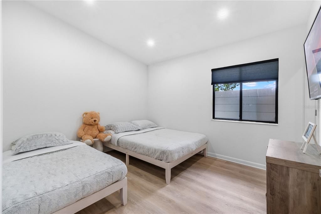 For Rent: $5,975 (3 beds, 2 baths, 2337 Square Feet)