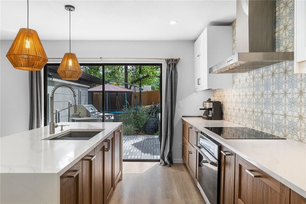 For Rent: $5,975 (3 beds, 2 baths, 2337 Square Feet)