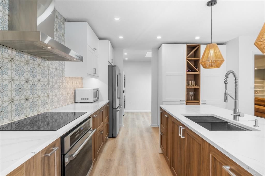For Rent: $5,975 (3 beds, 2 baths, 2337 Square Feet)