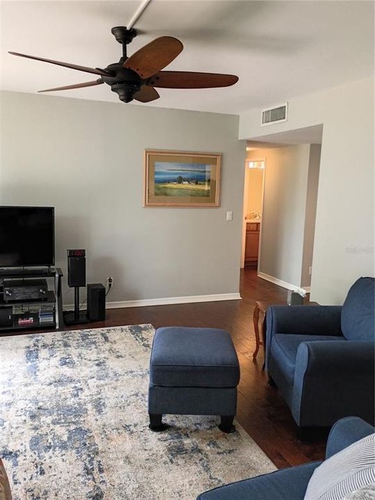 En Venta: $210,000 (2 camas, 1 baños, 1283 Pies cuadrados)