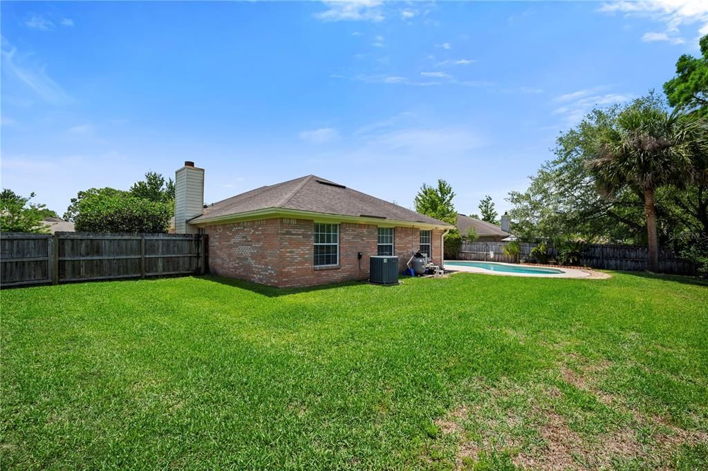 For Sale: $430,000 (4 beds, 2 baths, 2250 Square Feet)