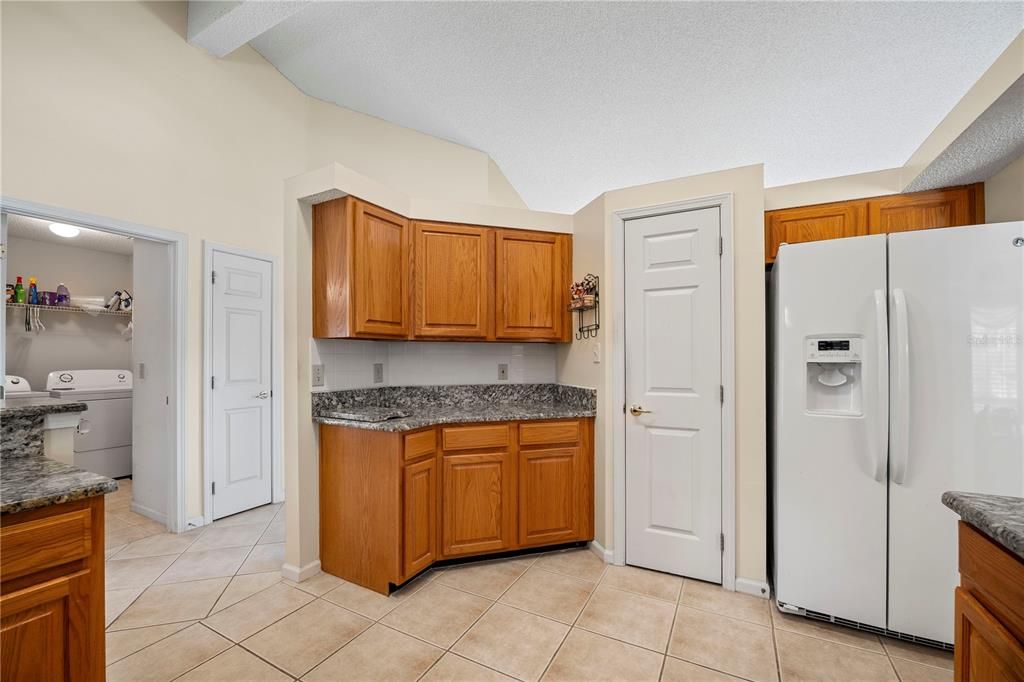 For Sale: $430,000 (4 beds, 2 baths, 2250 Square Feet)