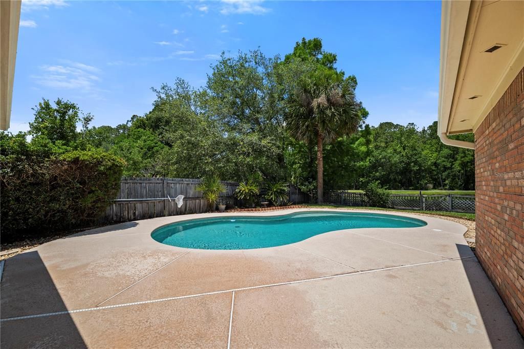 For Sale: $430,000 (4 beds, 2 baths, 2250 Square Feet)
