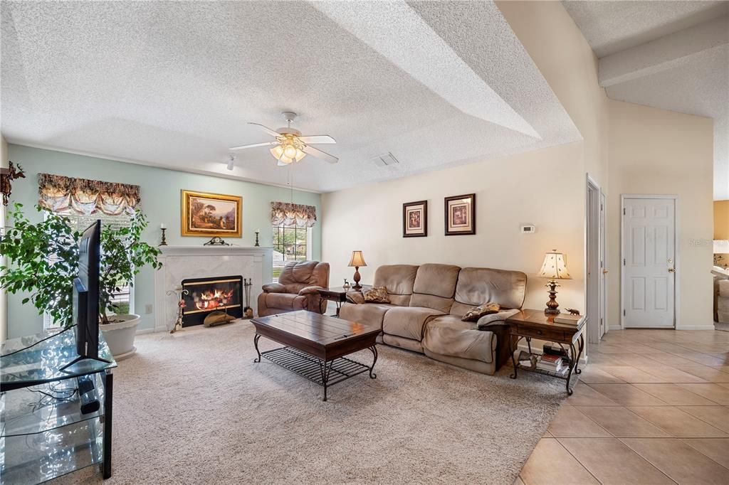 For Sale: $430,000 (4 beds, 2 baths, 2250 Square Feet)