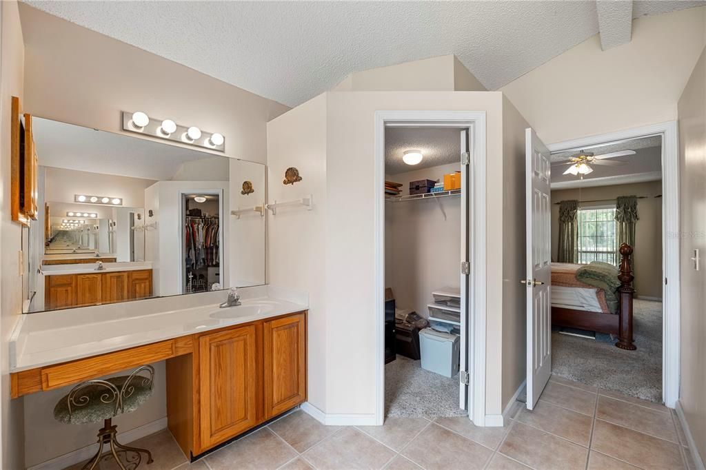For Sale: $430,000 (4 beds, 2 baths, 2250 Square Feet)