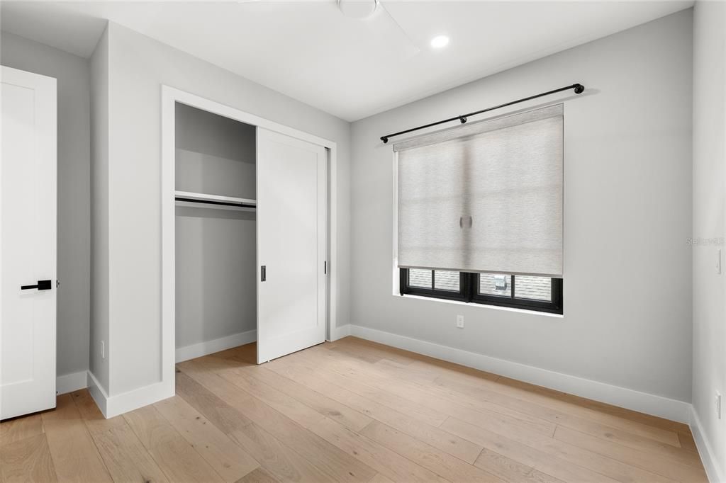 For Sale: $1,200,000 (5 beds, 4 baths, 3238 Square Feet)