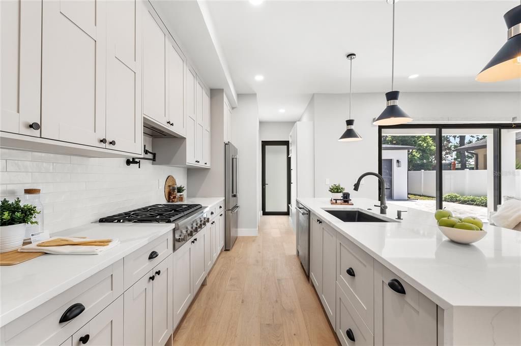 For Sale: $1,200,000 (5 beds, 4 baths, 3238 Square Feet)