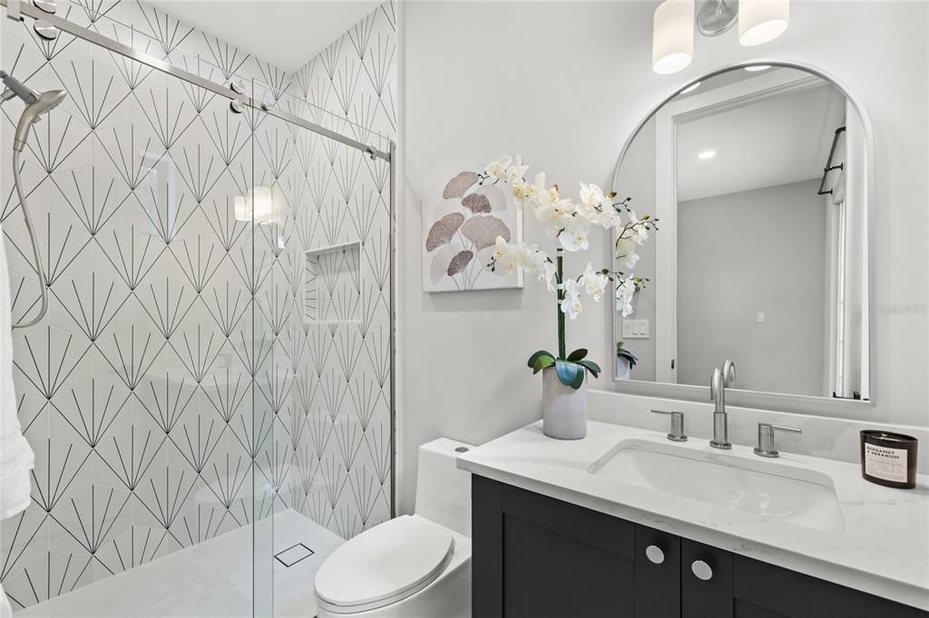 For Sale: $1,200,000 (5 beds, 4 baths, 3238 Square Feet)