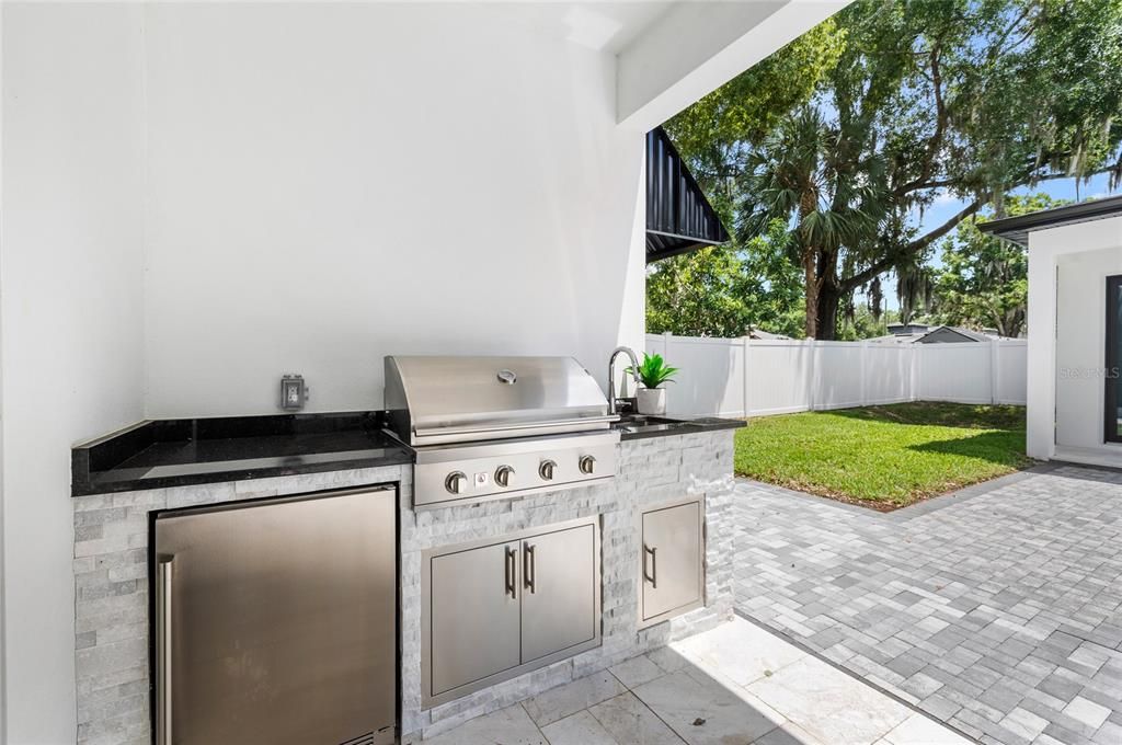 For Sale: $1,200,000 (5 beds, 4 baths, 3238 Square Feet)