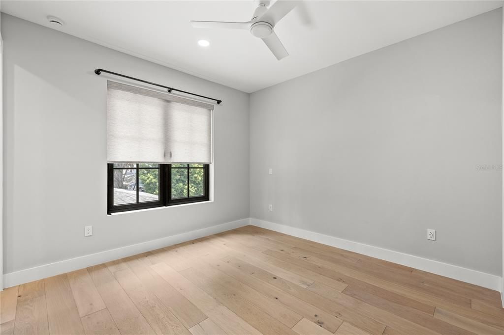 For Sale: $1,200,000 (5 beds, 4 baths, 3238 Square Feet)