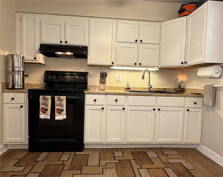 En Venta: $299,000 (3 camas, 1 baños, 1000 Pies cuadrados)