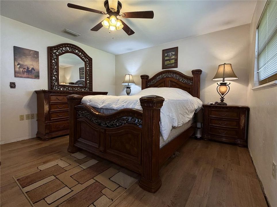 En Venta: $299,000 (3 camas, 1 baños, 1000 Pies cuadrados)