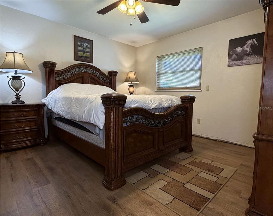 En Venta: $299,000 (3 camas, 1 baños, 1000 Pies cuadrados)