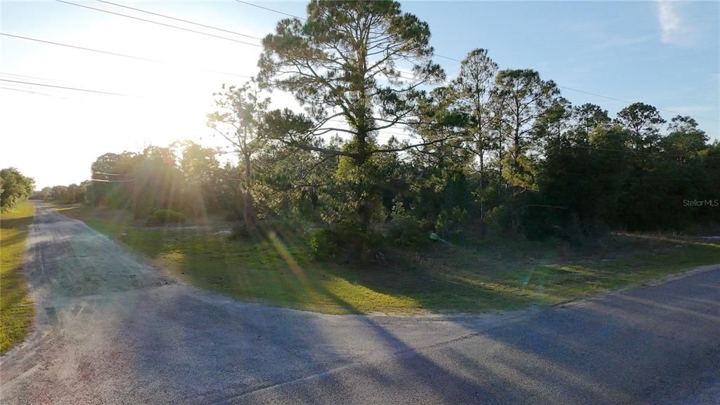 На продажу: $25,000 (0.52 acres)