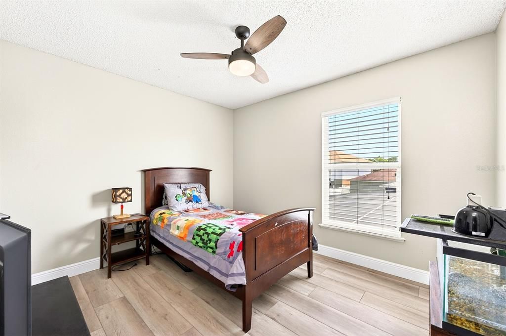 Active With Contract: $475,000 (5 beds, 2 baths, 2170 Square Feet)