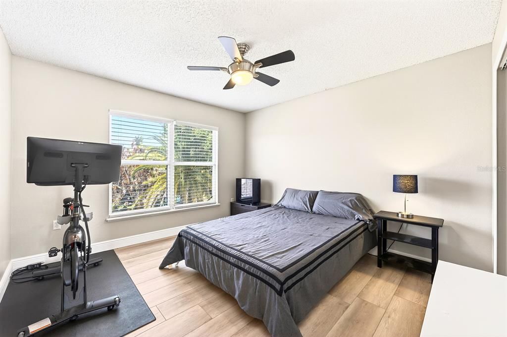 Active With Contract: $475,000 (5 beds, 2 baths, 2170 Square Feet)