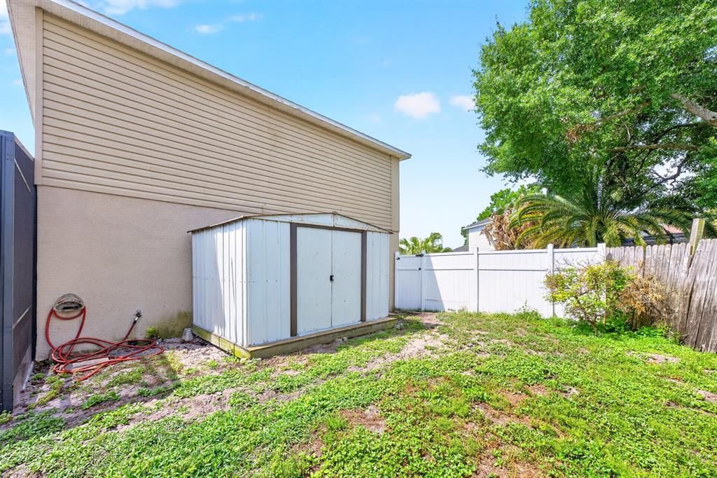 Active With Contract: $475,000 (5 beds, 2 baths, 2170 Square Feet)