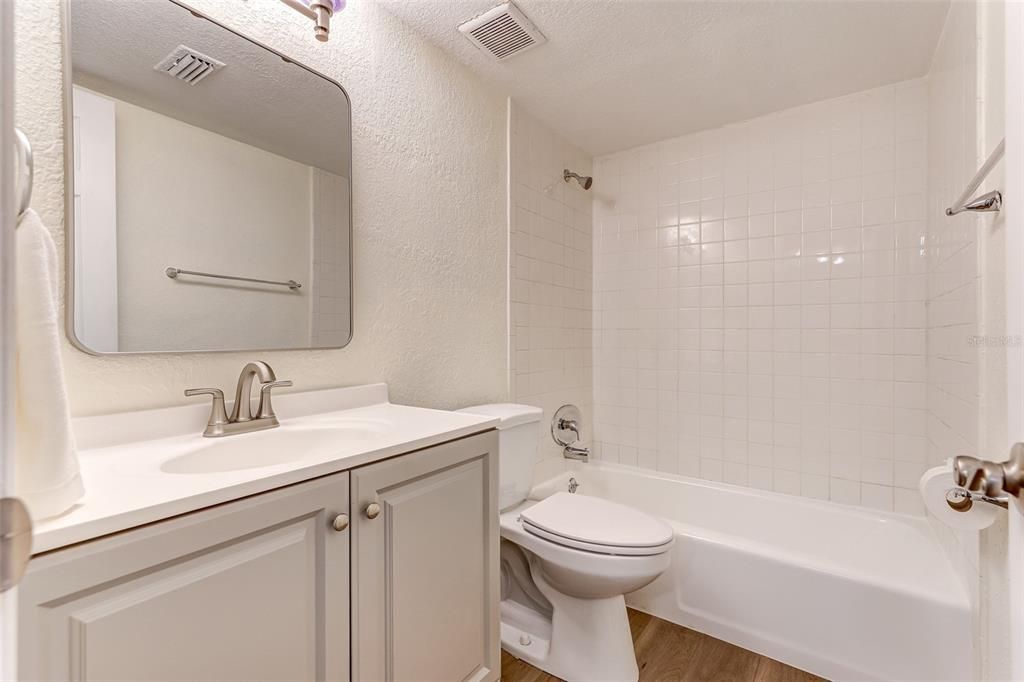 For Sale: $174,900 (3 beds, 2 baths, 1181 Square Feet)