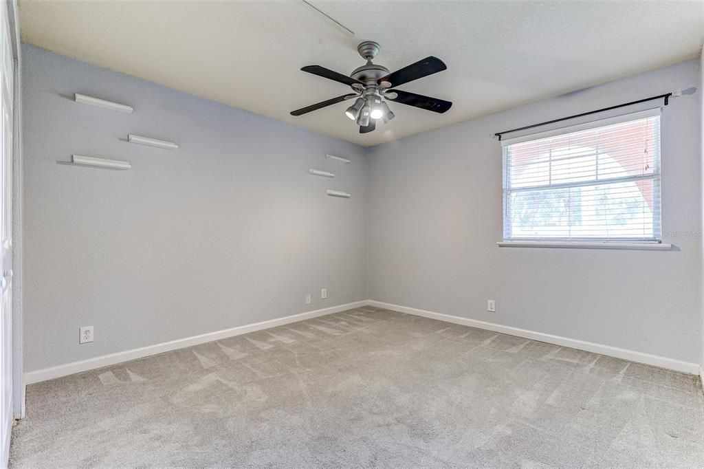 For Sale: $174,900 (3 beds, 2 baths, 1181 Square Feet)