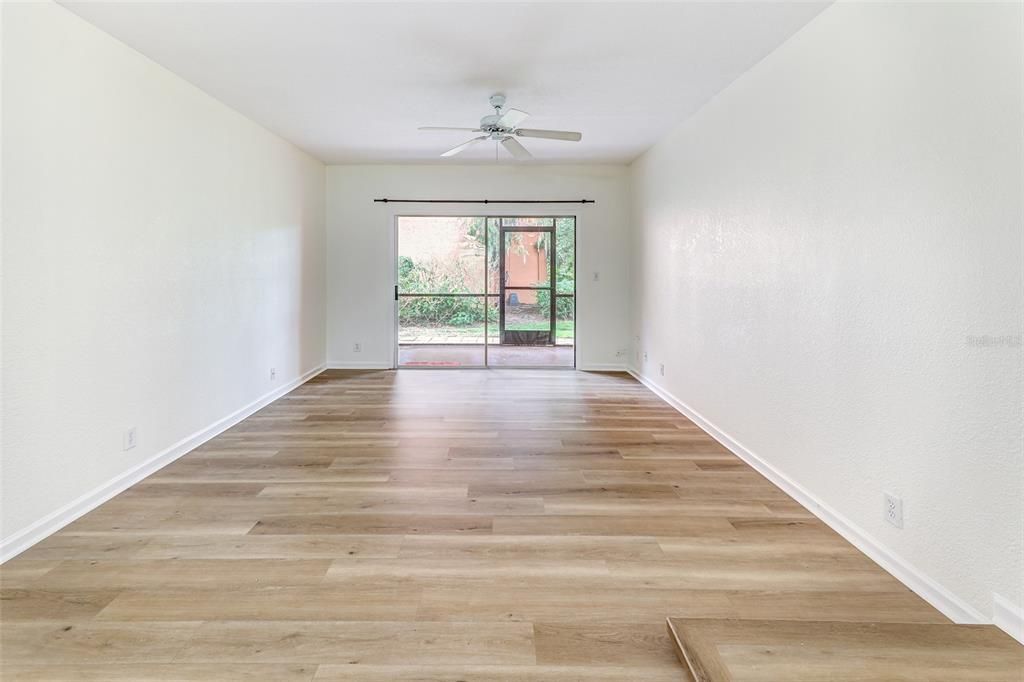 For Sale: $174,900 (3 beds, 2 baths, 1181 Square Feet)