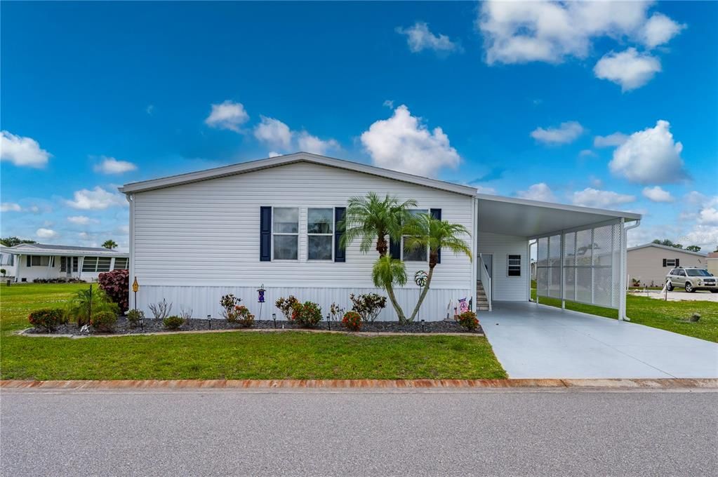 For Sale: $215,000 (3 beds, 2 baths, 1860 Square Feet)