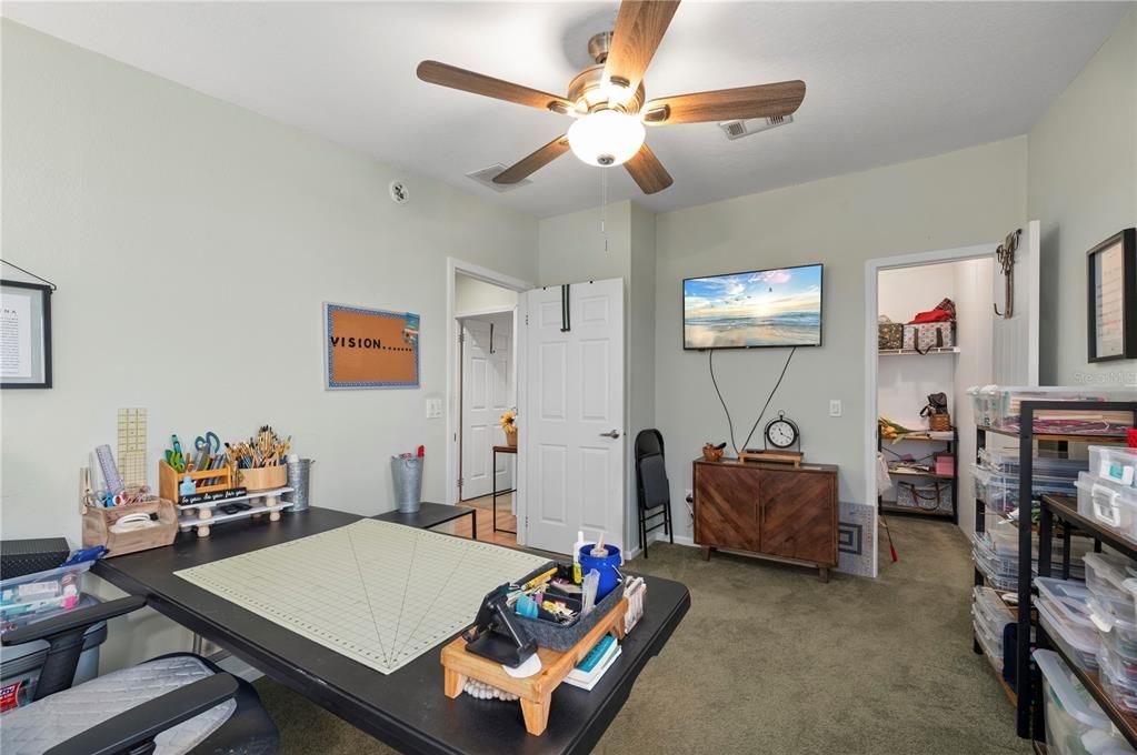 For Sale: $215,000 (3 beds, 2 baths, 1860 Square Feet)